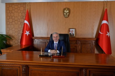 Vali Kamçı, '15 Temmuz Hain Darbe Girişimini Asla Unutturmayacağız'