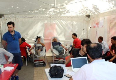 15 Temmuz Nedeniyle Kan Bağışı Kampanyası Başlatıldı