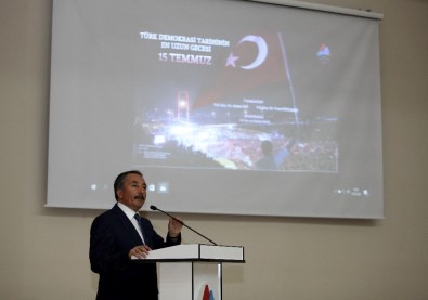 Ağrı İbrahim Çeçen Üniversitesinde ' Türk Demokrasi Tarihinin En Uzun Gecesi 15 Temmuz' Paneli Düzenlendi