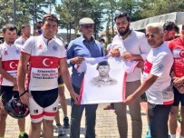 AHMET HAŞIM BALTACı - Arnavutköy'den Yola Çıkan Bisikletliler Şehit Ömer Halisdemir'in Kabrine Ulaştı