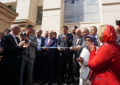 DİKA İran'da Türk Ticaret Merkezi Açılışı Ve Türkiye-İran İş Forumuna Katıldı