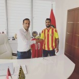 EMANUEL - Emanuel Dening Yeni Malatyaspor'da Sözleşme İmzaladı
