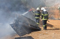 PAZARCI ESNAFI - Gaziantep'te Son Bir Ayda 3 Kez Pazar Yerindeki Tezgahlar Yandı