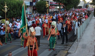 Şanlıurfa'da Milli İradeye Saygı Yürüyüşü