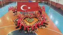 SELAHATTIN AYDOĞAN - Voleybolculardan Milli Birlik Ve Beraberlik Vurgusu