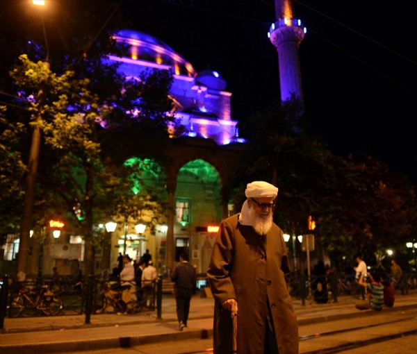 90 bin camide sela okundu