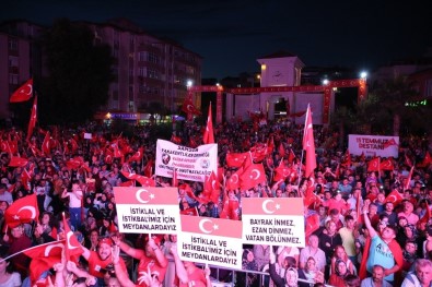Darıca'da On Binler Demokrasi Nöbetinde Buluştu