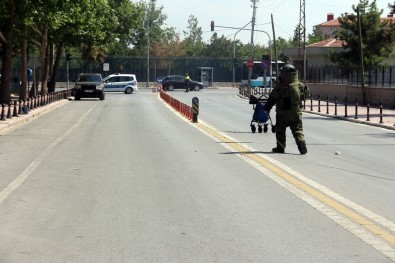 Konya'da Fünyeyle Patlatılan Şüpheli Çantadan Kıyafet Çıktı