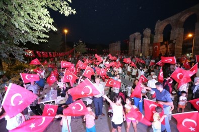 Selçuk 15 Temmuz'da Tek Yürek