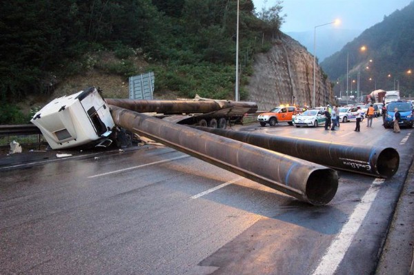 TEM'de trafik durdu! Böyle beklediler