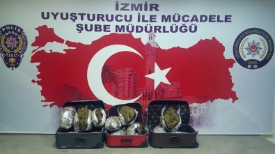 İzmir'de Uyuşturucu Operasyonu Açıklaması 4 Tutuklu