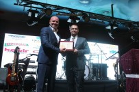 ANKARA KEDİSİ - Pursaklar Belediye Başkanı Çetin'e 'Yılın Kültür Projesi Ödülü'