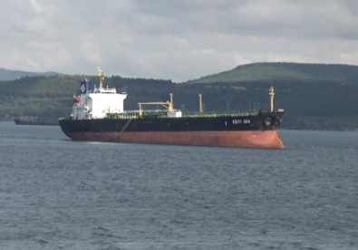 Çanakkale Boğazı'nda Gemi Karaya Oturdu