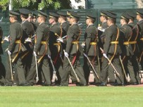 YAŞAR BÜYÜKANıT - FETÖ öğrencileri istifaya zorlamış!