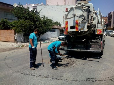 Gölmarmara'nın Ana Kanalizasyon Hattı Temizlendi