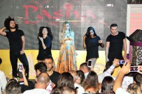 Gülşen'den, Demet Akalın'ın Şarkısını Duyunca 'Yine Mi Demet Çalıyor' Diyerek Sitem Etti