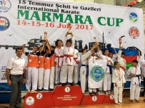 İhlas Koleji Karetecileri Tatami'de Gürledi