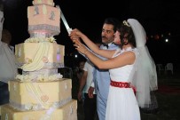 DÜĞÜN TELAŞI - Japon Geline Türk Usulü Düğün