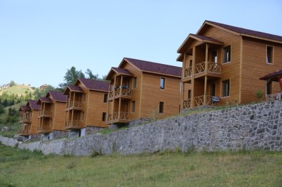 Türkiye'nin İlk Ve Tek Osmanlı Sokak Tipi Yaşlılar Yaşam Merkezi Artvin'in Şavşat İlçesinde Açıldı