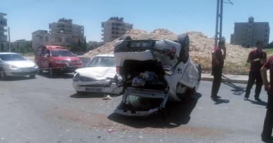 Adıyaman'da Zincirleme Trafik Kazası Açıklaması 5 Yaralı