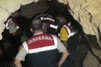 JANDARMA ALAY KOMUTANLIĞI - Altınları İçin Öldürüp Define Kuyusuna Gömmüşler