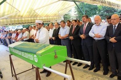 Bakan Eroğlu, İbrahim Yurdunuseven'in Annesinin Cenazesine Katıldı