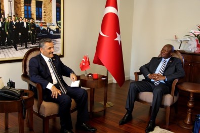 Büyükelçi Malefane Açıklaması 'Demokrasi, Güney Afrika Ve Türkiye İçin Vazgeçilemez'