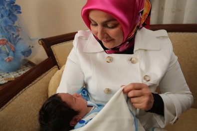 Fatma Çolakbayrakdar'dan 'Hoş Geldin Bebek' Ziyareti