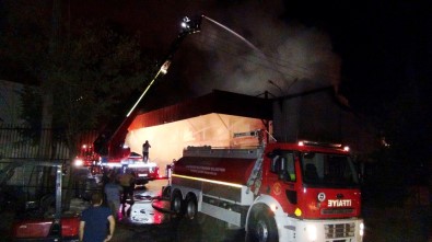 Gaziantep'te İş Yeri Yangını Açıklaması 3 İtfaiyeci Yaralandı