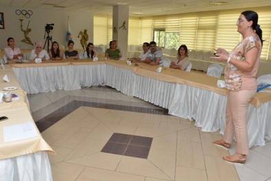 Mersin'de Belediye Çağrı Merkezi Personeline Etkili İletişim Eğitimi