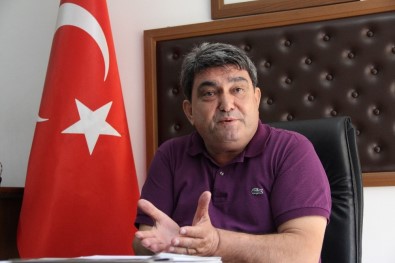 Mersin'de Prof. Karatay'a Domates Tepkisi Büyüyor