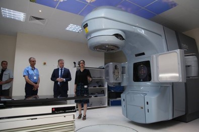 Sivas Numune Hastanesine 10 Milyon TL Değerinde Kanser Cihazı.