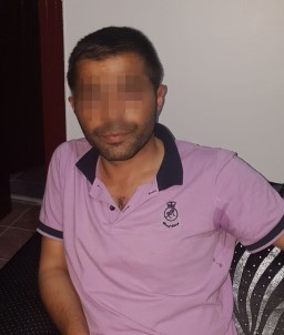 'Uyuşturucuya Hayır' Yürüyüşüne Katılan Aza, Uyuşturucu Ticaretinden Tutuklandı