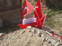 BOĞAZKESEN - AK Parti'li Aydın Ahi, Gözyaşları Arasında Toprağa Verildi