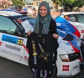 BURCU ÇETINKAYA - Aracı Yanan Rallici Burcu Çetinkaya O Anları Anlattı