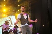 ALP ARSLANKÖYLÜ - Murat Boz Finike'yi Salladı