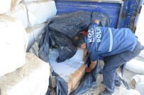 Samanların İçinden 50 Bin Paket Kaçak Sigara Çıktı