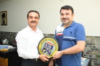 ENGELLİ RAMPASI - Engelli Dostu Oteller Projesinde Tabelalar Asıldı