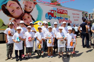 Geleneksel Oyun Karavanı Ümraniye'den Yola Çıktı