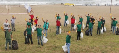 Giresun'da Belediye Çalışanları Plaj Ve Altgeçitleri Temizleme Kampanyası Başlattı