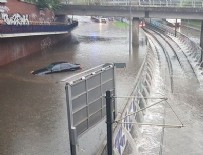 SAĞANAK YAĞMUR - Köln sular altında