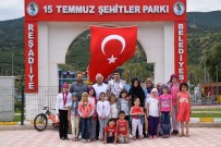 FARUK ERDEM - Minik Öğrencilerin Piknik Davetini Kabul Ettiler