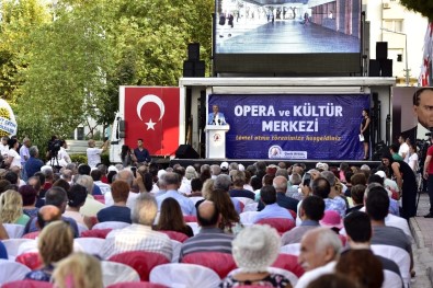 Muratpaşa'da Gösteri Merkezi'nin Temeli Atıldı