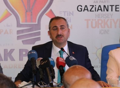 Adalet Bakanı Gül'den Sert Mesajlar