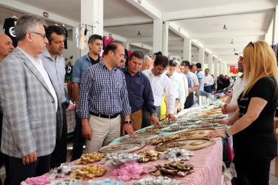Yozgat'ta Kadın El Emeği Pazarı Açıldı