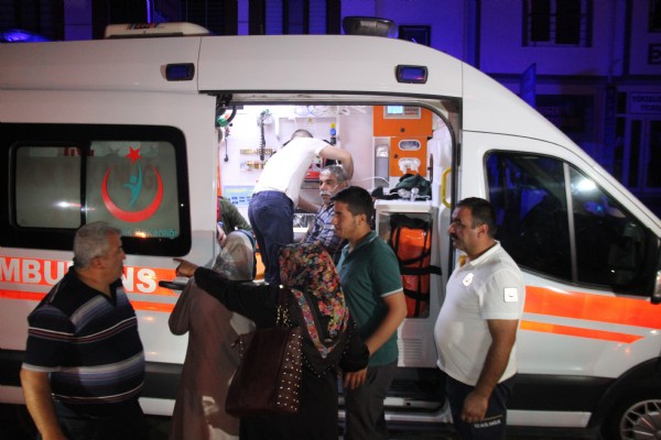 Düğünde çok sayıda kişi hastanelik oldu