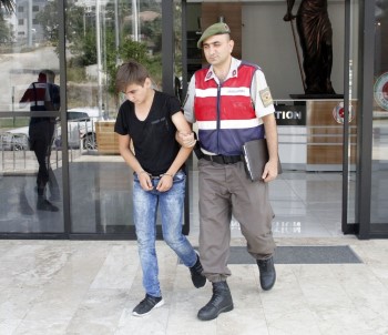19 Yaşındaki Cezaevi Firarisi Alanya'da Yakalandı