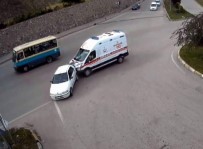 DEMIR ÇELIK - Trafik Kazaları Mobese Kamerasında