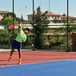 TENİS TURNUVASI - 14 Yaş Yaz Kupası Tenis Turnuvası Başladı