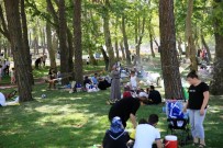 15 Temmuz Şehitler Parkı'na Yoğun İlgi